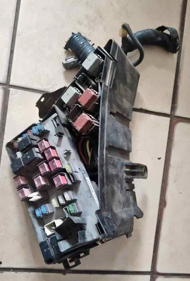 Subaru  Fusebox
