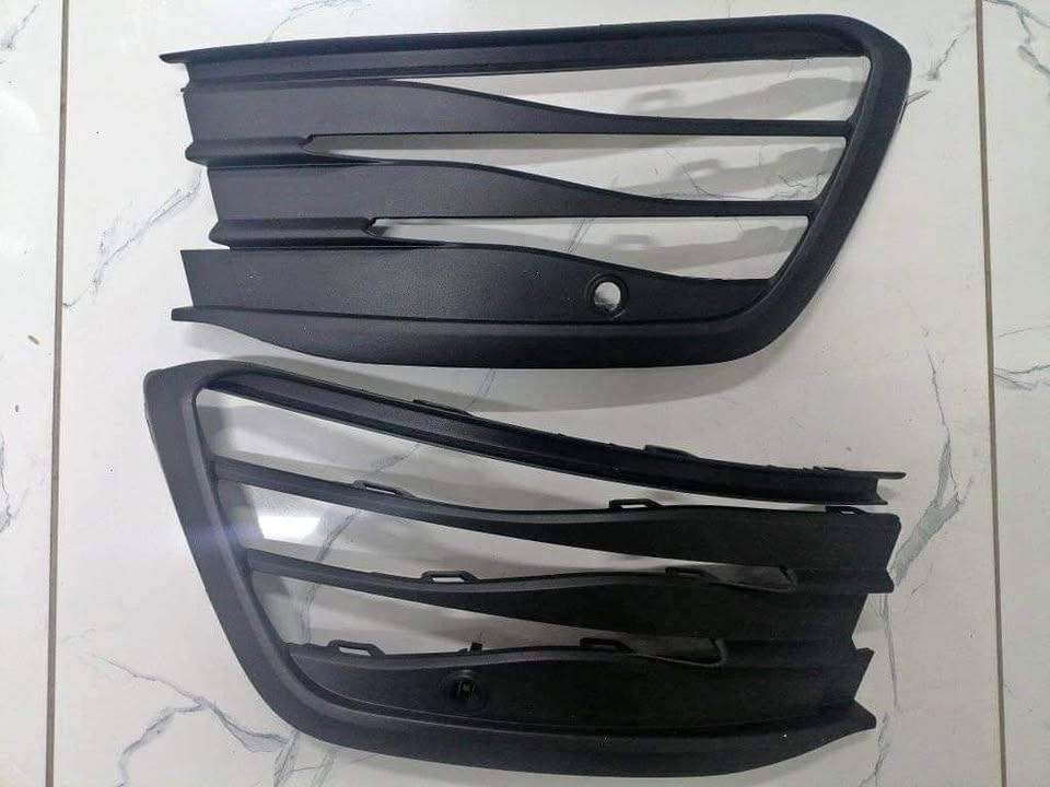 Vw golf 8 bumper grill cover - Private Seller Vw golf 8 bumper grill cover - Private Seller