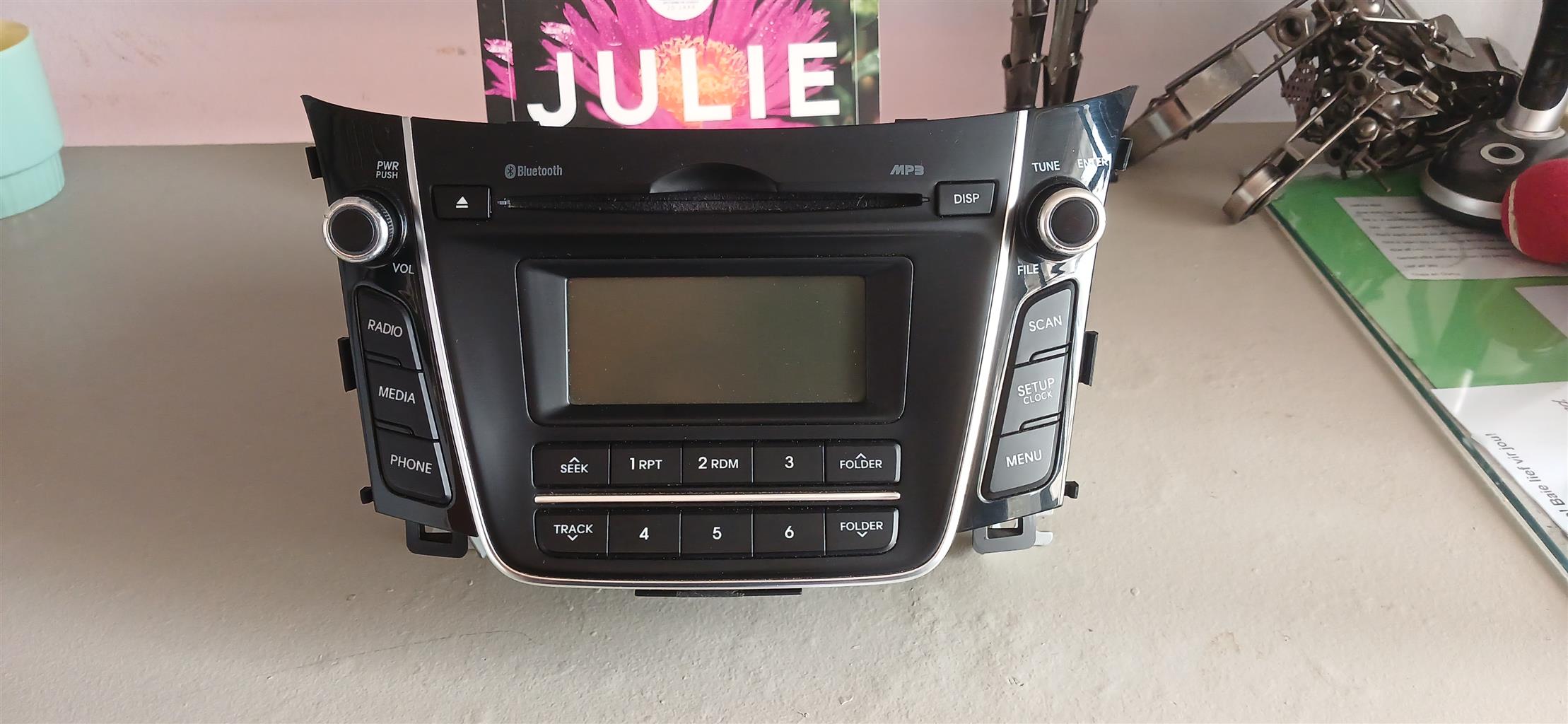 Hyundai i30 radio - Private Seller Hyundai i30 radio - Private Seller