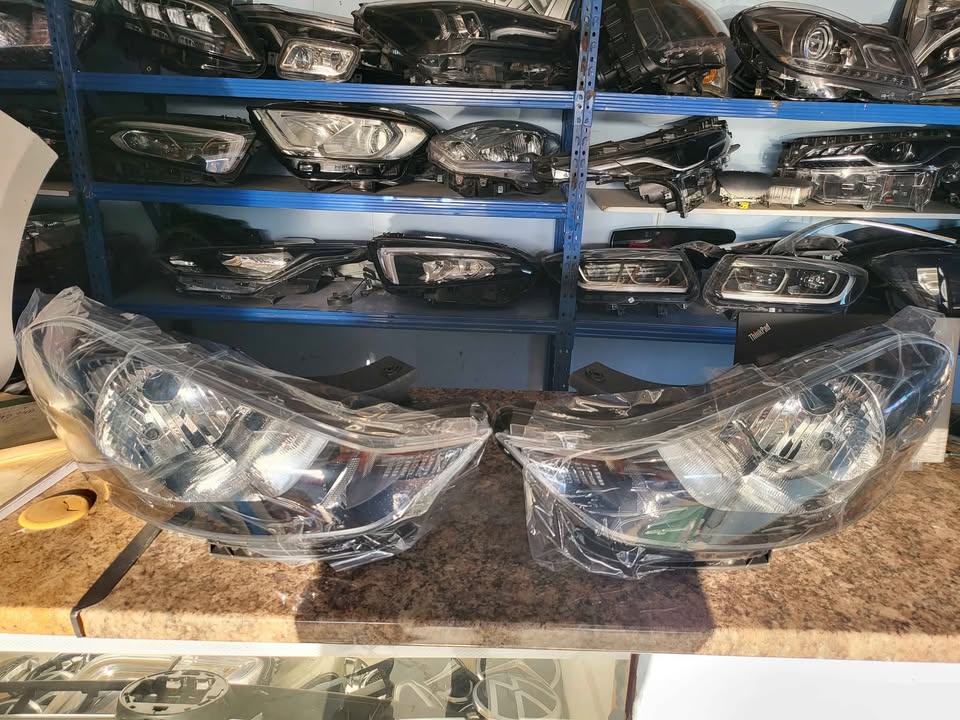 2023 Hyundai grandi10 left and right headlight for sale