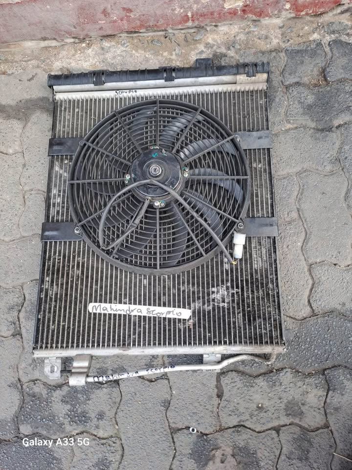 Mahindra Scorpio condenser and fan - Private Seller