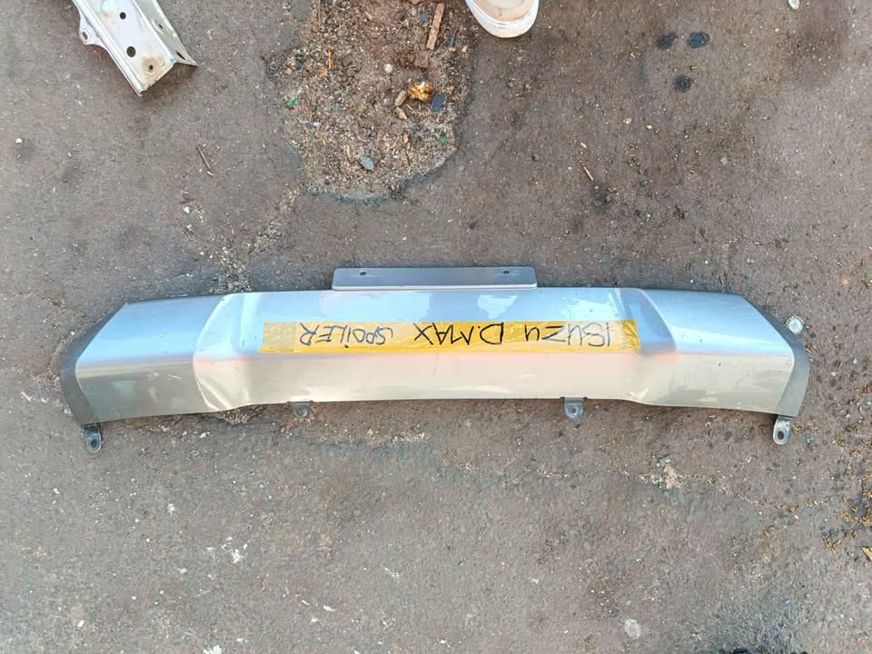 Isuzu Dmax spoiler - Private Seller Isuzu Dmax spoiler - Private Seller