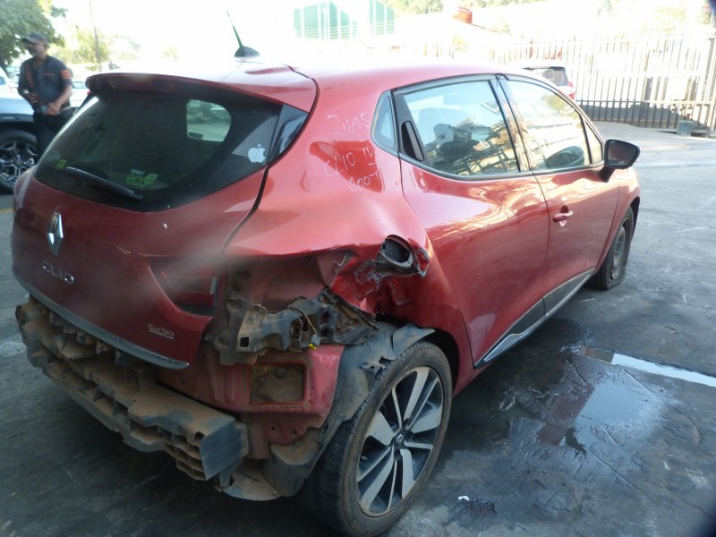 Renault Clio IV 900T Petrol Manual Red - 2013 SPARESBOYZ STRIPPING FOR SPARES - Private Seller