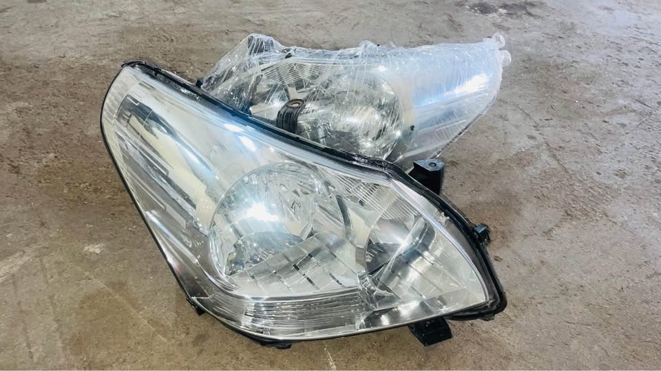 Toyota Verso headlights - Private Seller