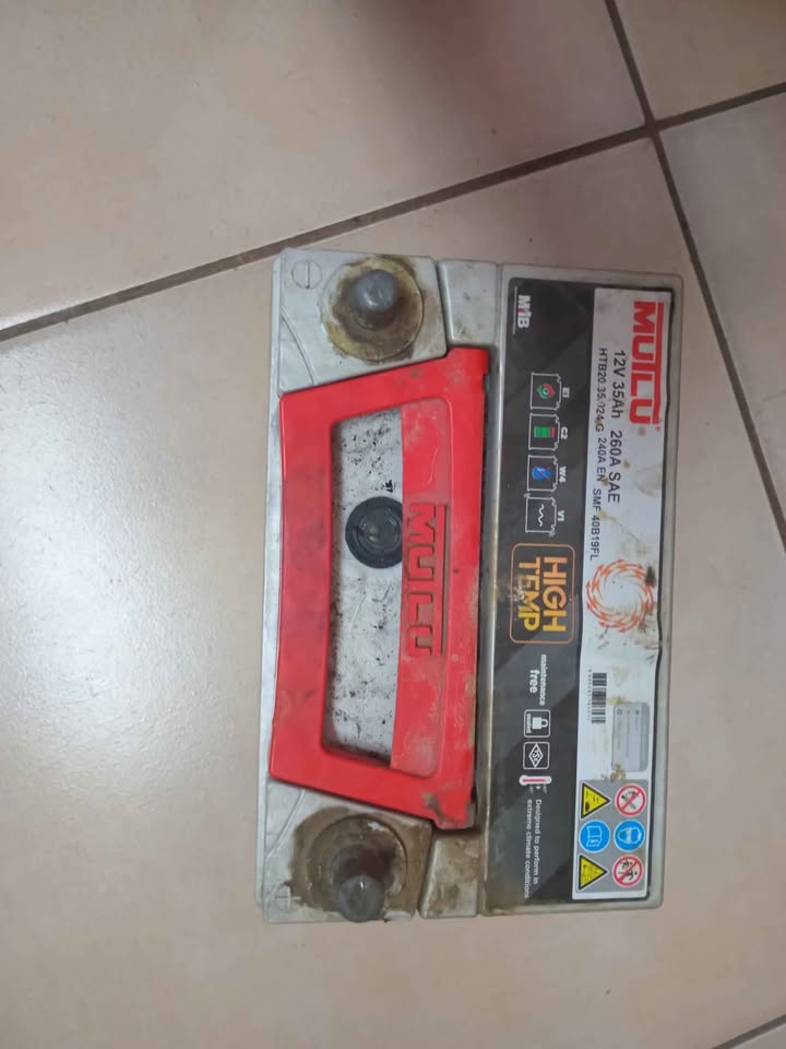 Suzuki super carry battery still In good condition for sale WhatsApp or cell - Private Seller Suzuki super carry battery still In good condition for sale WhatsApp or cell - Private Seller