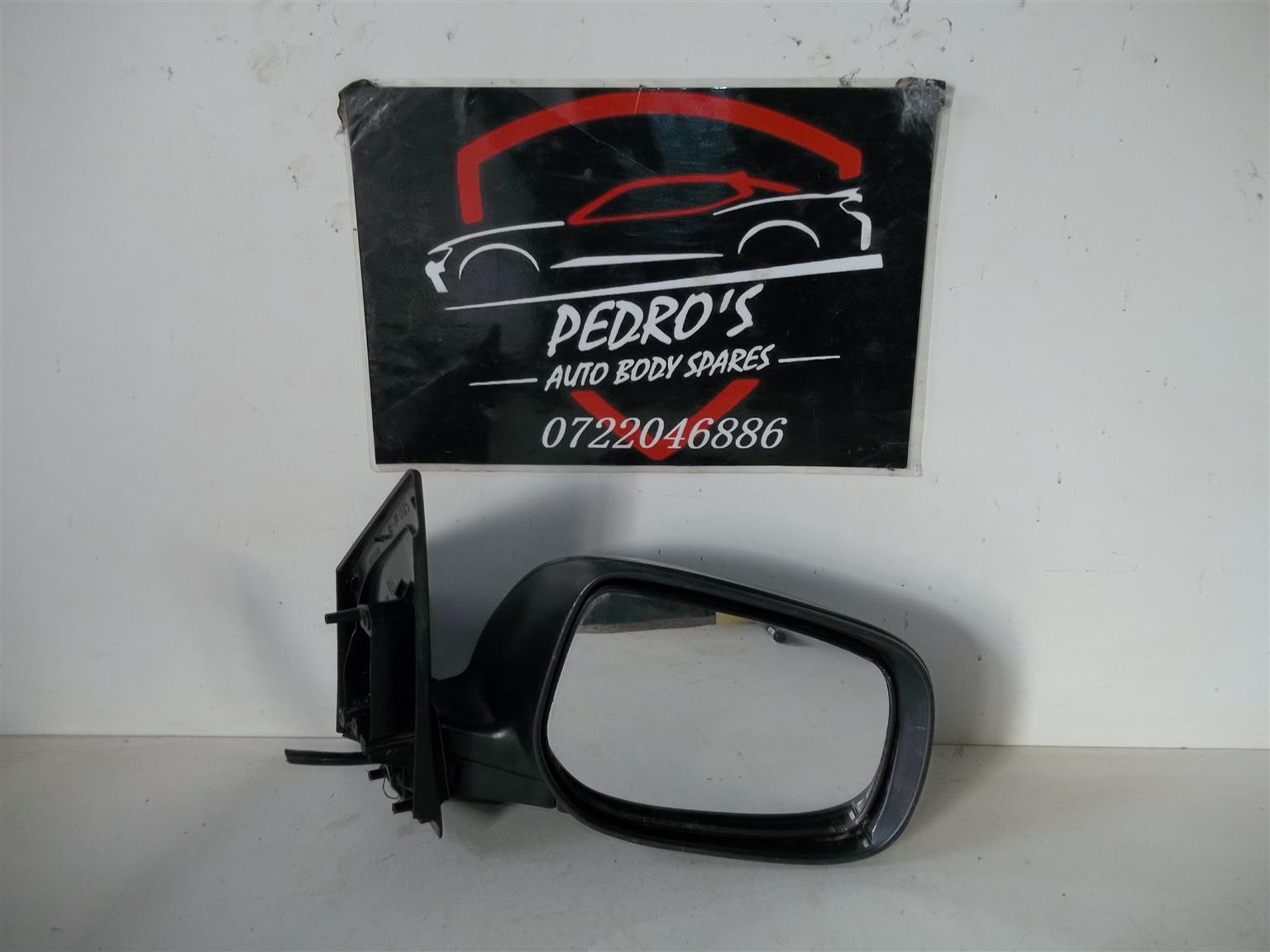 Toyota Yaris '07-'11 right mirror (Electrical) - Private Seller Toyota Yaris '07-'11 right mirror (Electrical) - Private Seller