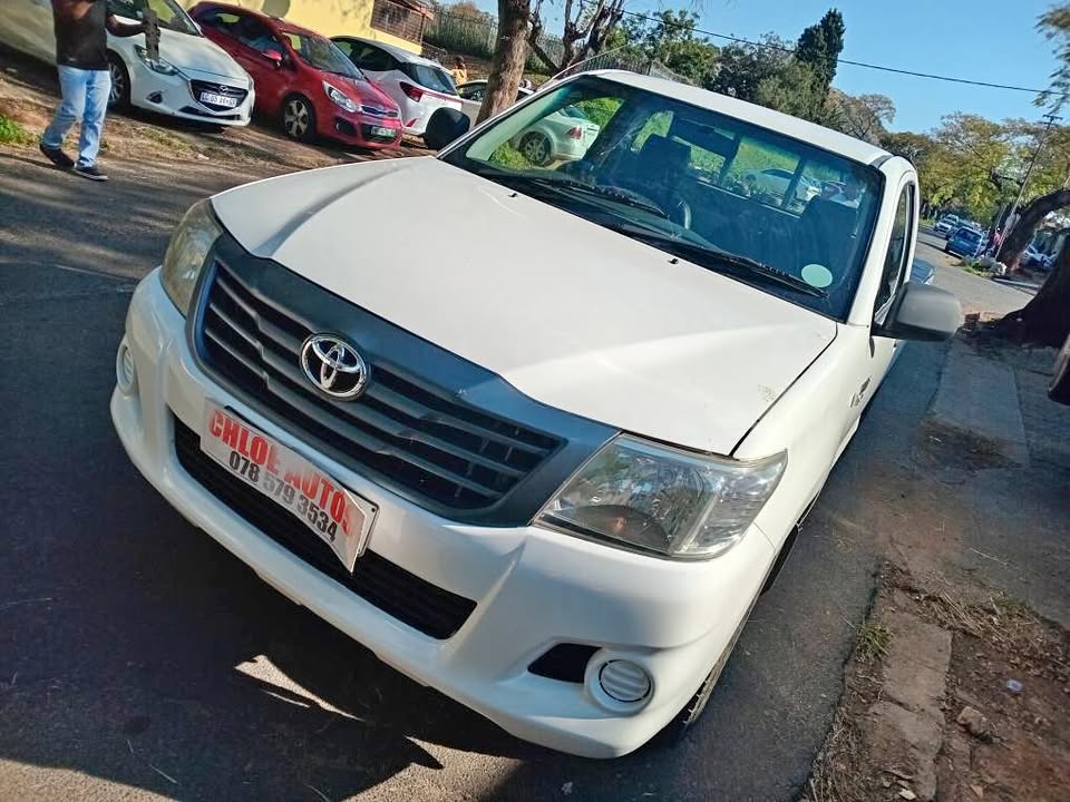 2010 Toyota Hilux 2.5 D-4D 4×2 single cab  White