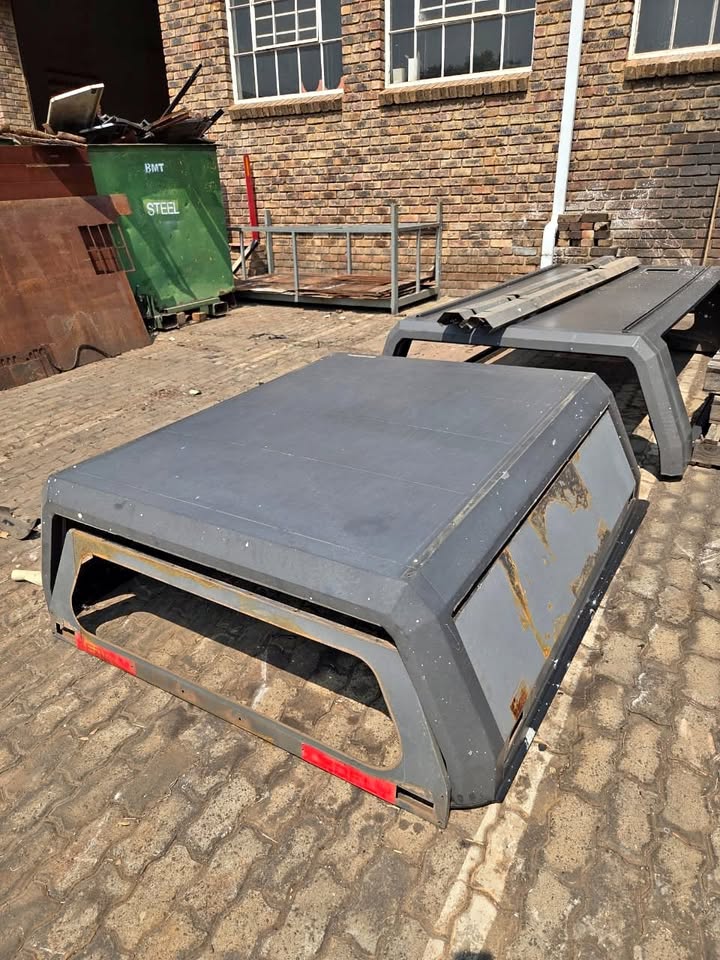 Toyota Hilux GD6 Double Cab Canopy - Private Seller Toyota Hilux GD6 Double Cab Canopy - Private Seller