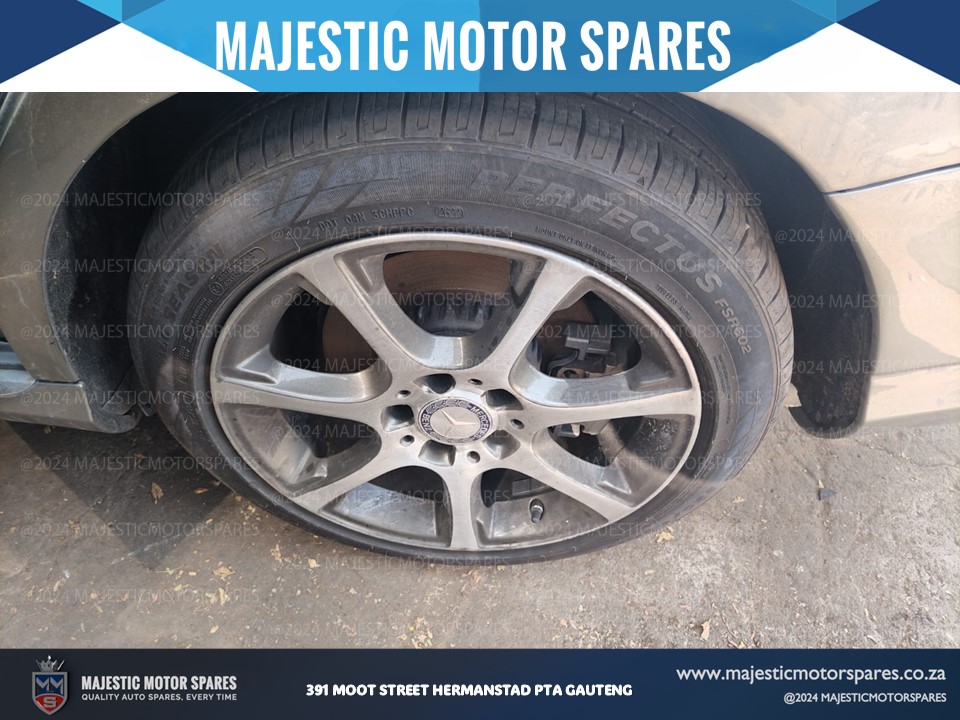 Mercedes benz C180 w205 Mag Rim Tyres Set for Sale second hand