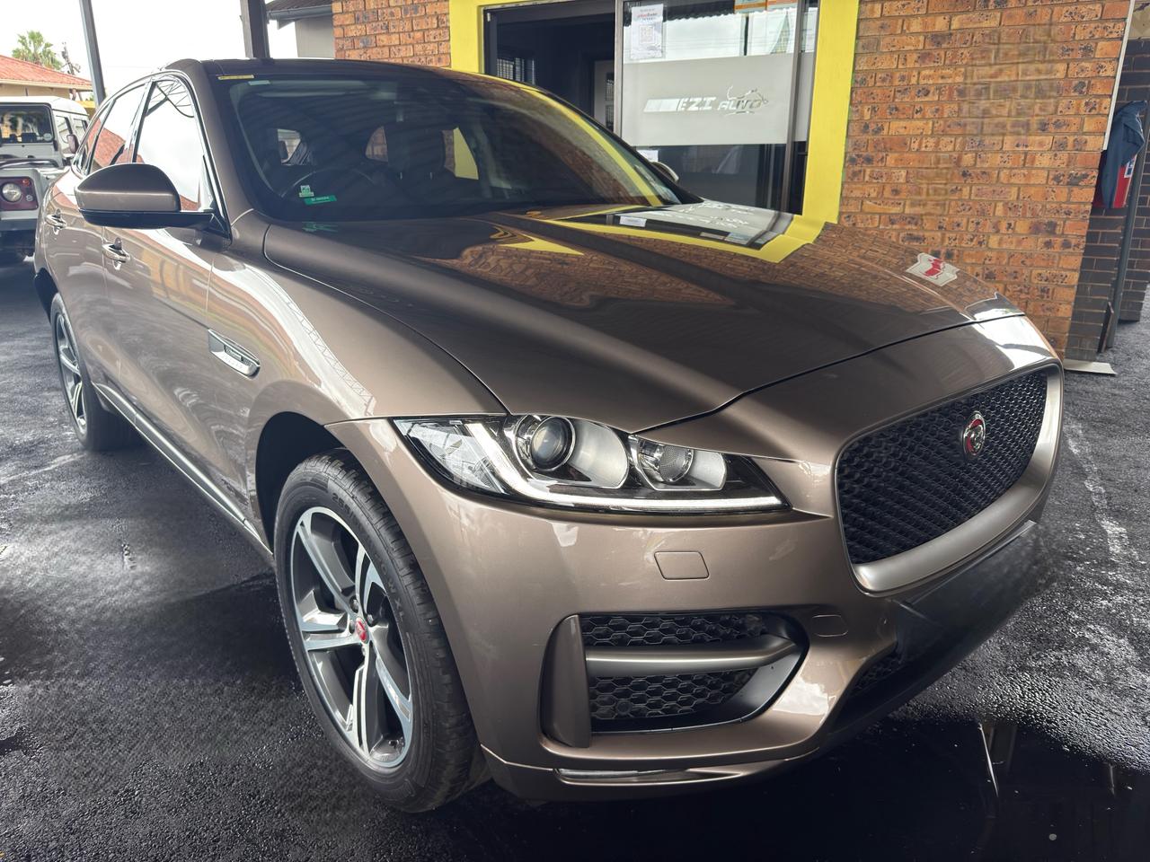 Used 2016 Jaguar F-Pace 35t AWD R-Sport - Private Seller Used 2016 Jaguar F-Pace 35t AWD R-Sport - Private Seller