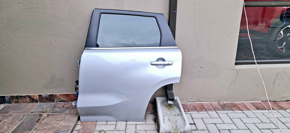 Toyota Urban cruiser left rear door complete - Private Seller Toyota Urban cruiser left rear door complete - Private Seller