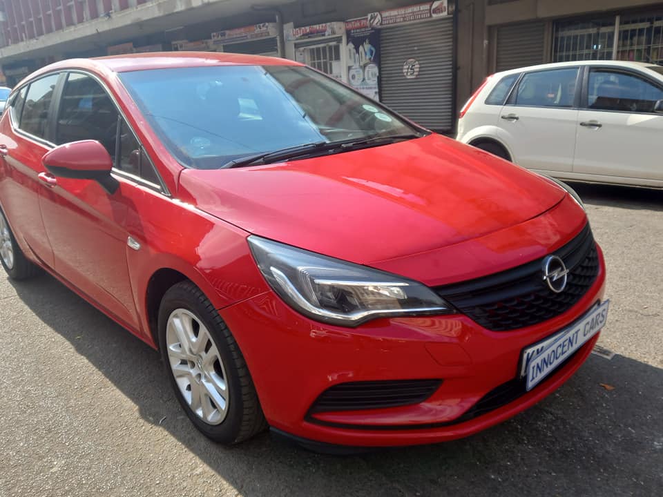 2019 OPEL ASTRA HATCHBACK 1.0T PETROL ENGINE, MANUAL, RED COLOR, MILEAGE 94000KM