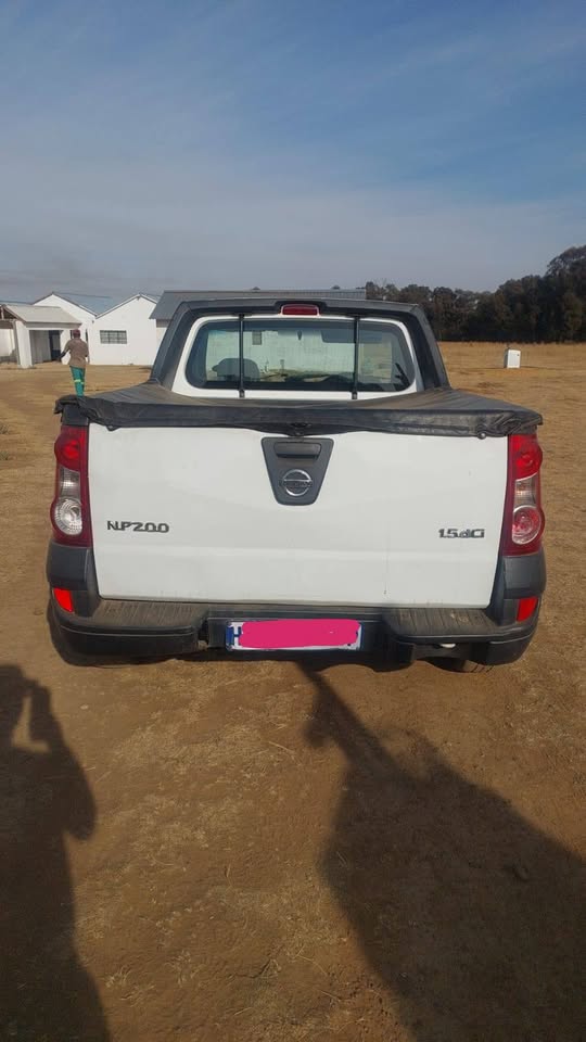 2012 Nissan NP200