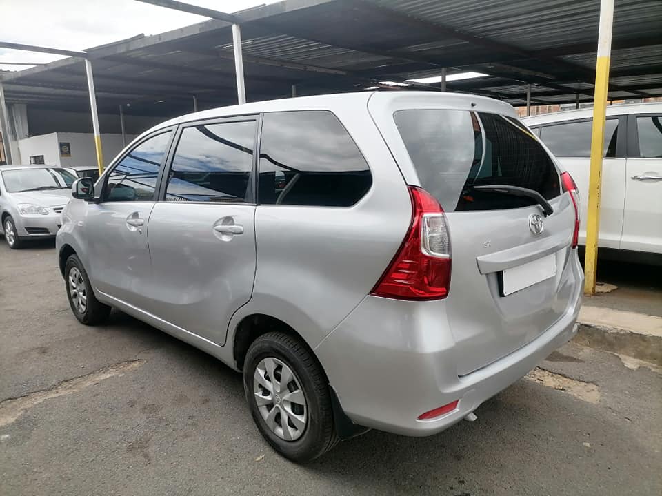 2017 Toyota Avanza 1.5sx seven seater