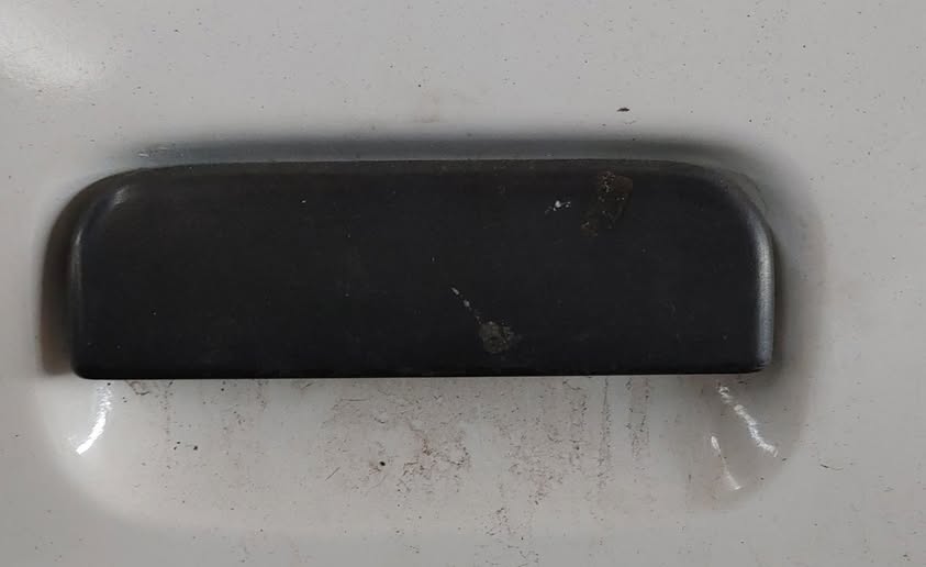 DAIHATSU CUORE DRIVER DOORHANDLE FOR SALE. - Private Seller DAIHATSU CUORE DRIVER DOORHANDLE FOR SALE. - Private Seller