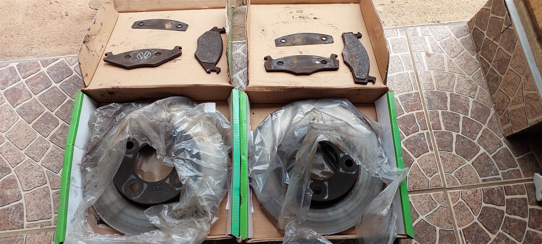 Vw golf1 brake discs and pads for sale - Private Seller