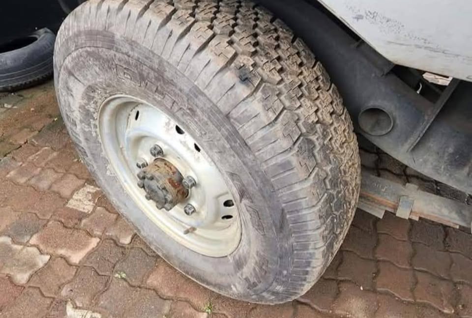 2017 Mahindra bolero maxitruck stripping for parts WhatsApp or cell