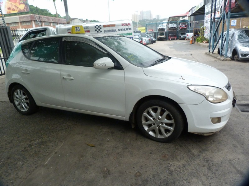 Hyundai i30 1.6 Manual White - 2010 STRIPPING FOR SPARES - Private Seller Hyundai i30 1.6 Manual White - 2010 STRIPPING FOR SPARES - Private Seller