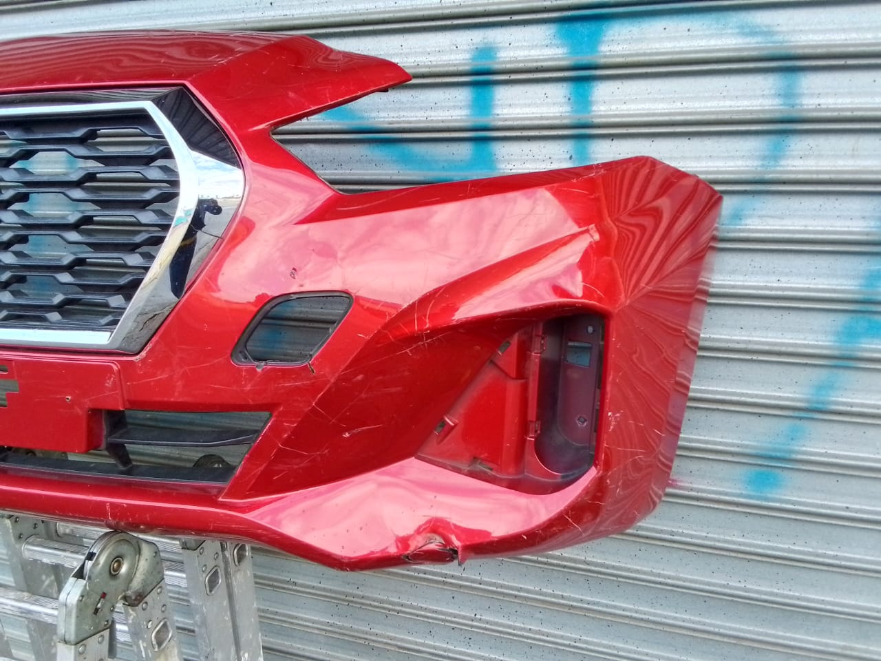 (2018-2021) NISSAN DATSUN GO FRONT BUMPER WITH GRILLE