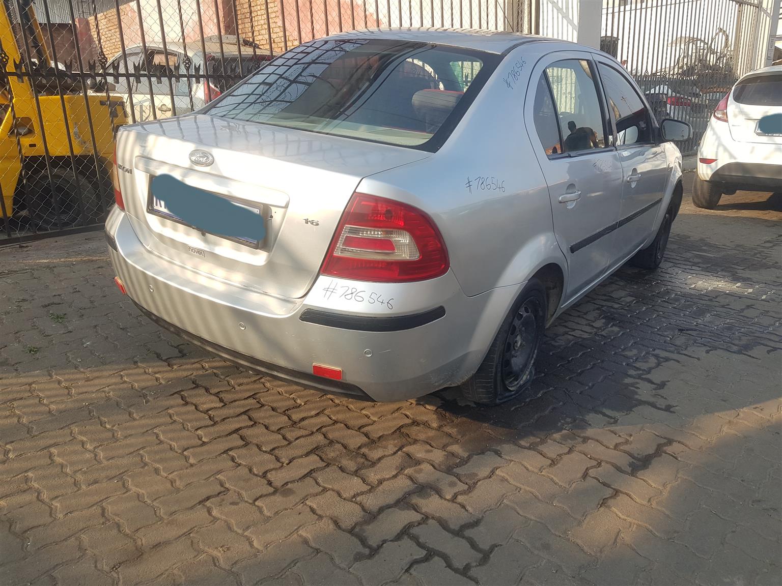 ford ikon complete car stripping for spares - Private Seller