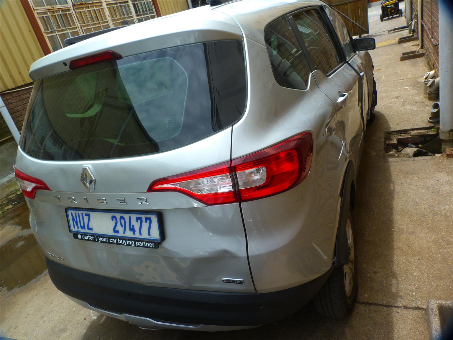 Renault Triber 1,0 Manual - 2020 Spares - Private Seller Renault Triber 1,0 Manual - 2020 Spares - Private Seller