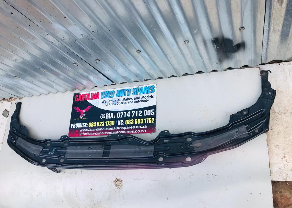 Toyota Land Cruiser 79 radiator cradle - Private Seller