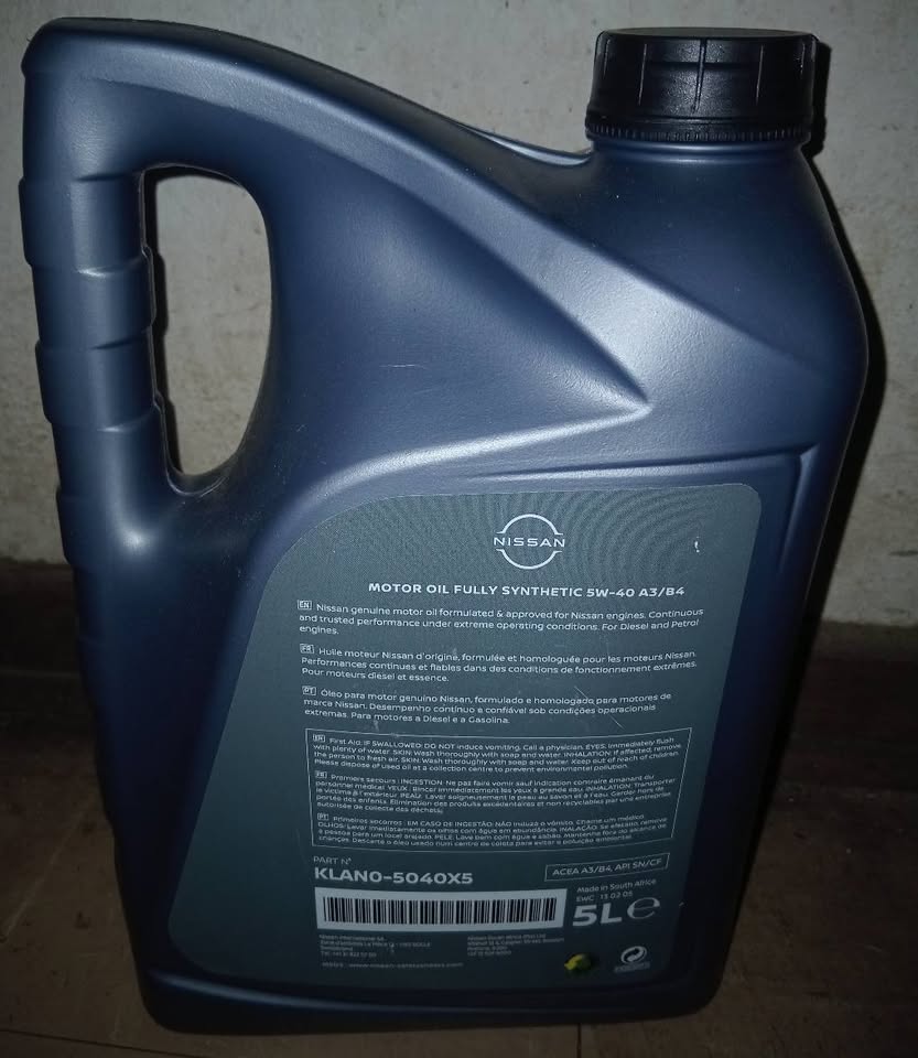 Nissan 5W-40 Synthetic Engine Oil For Sale - Private Seller