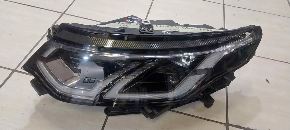LAND ROVER DISCOVERY SPORT L550 LEFT HAND SIDE LED HEADLIGHT 2020 LAND ROVER DISCOVERY SPORT L550 LEFT HAND SIDE LED HEADLIGHT 2020