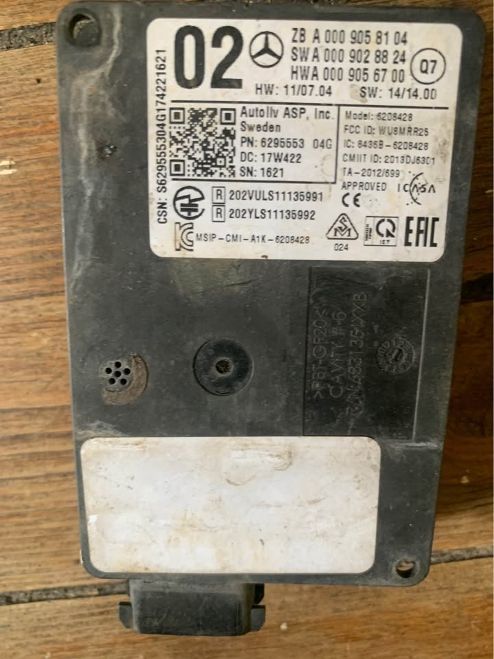 Mercedes Benz w205 radar sensor