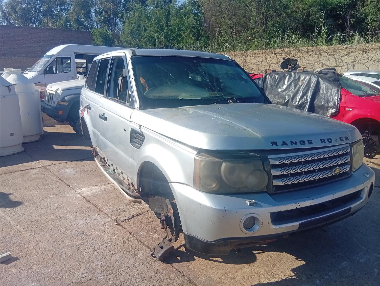 2008 range rover sport  tdv8 stripping for spares - Private Seller