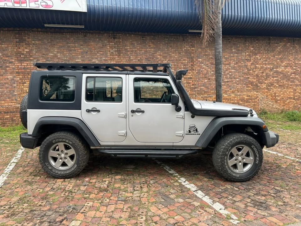 JEEP WRANGLER 3.8 RUBICON STRIPPING - Private Seller JEEP WRANGLER 3.8 RUBICON STRIPPING - Private Seller