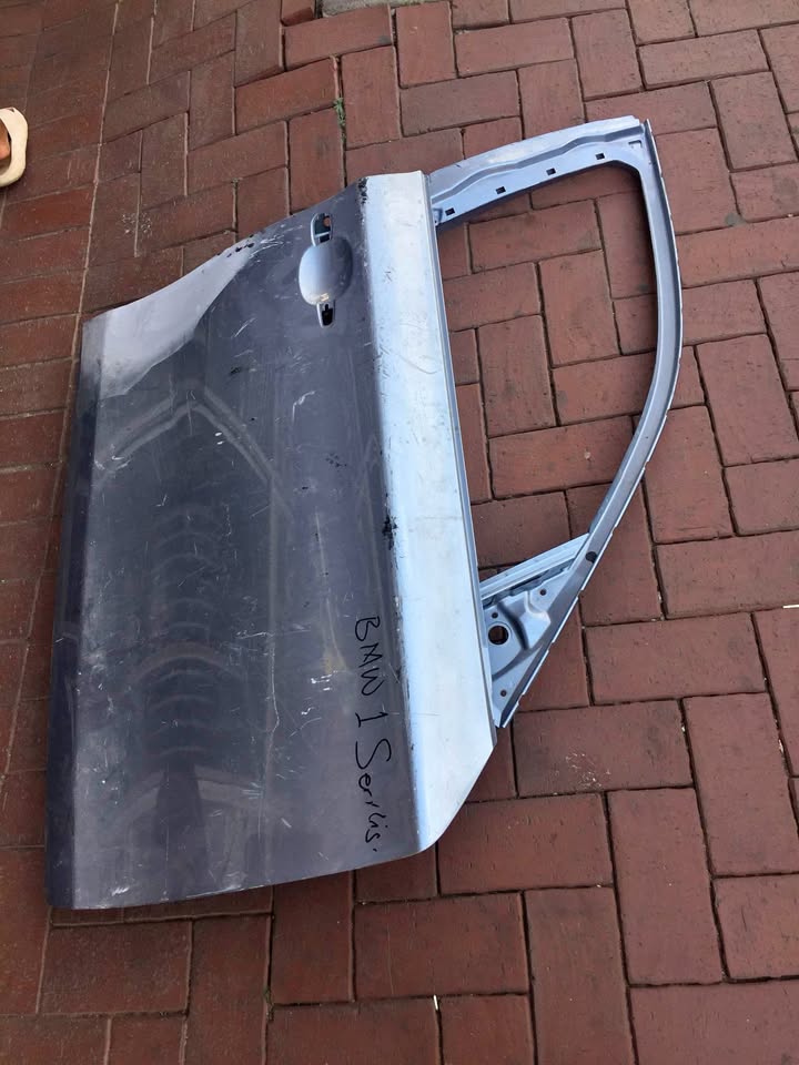 BMW 1 series Door for sell in good condition - Private Seller BMW 1 series Door for sell in good condition - Private Seller