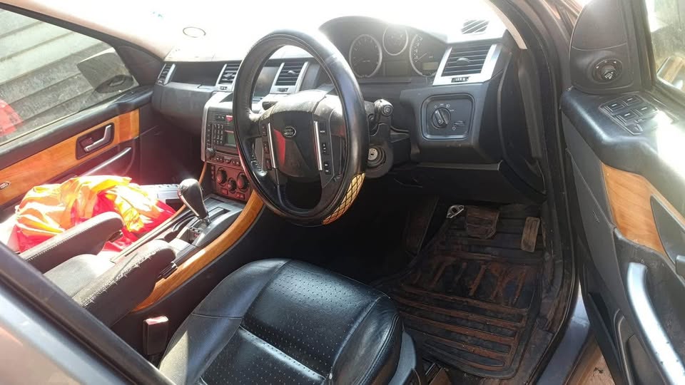 Rang Rover stripping - Private Seller Rang Rover stripping - Private Seller