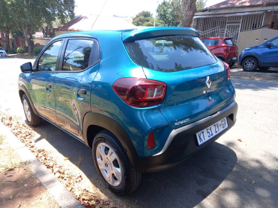 2022 Renault Kwid 1.0 Manual Transmission  Engine Capacity 1.0 Petrol Color Green Mileage 55000kms