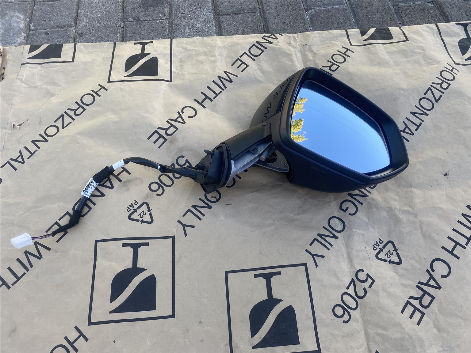 2024 HAVAL JOLION ELECTRONIC AUTO-FOLD DOOR MIRROR RIGHT SIDE FOR SALE. - Private Seller 2024 HAVAL JOLION ELECTRONIC AUTO-FOLD DOOR MIRROR RIGHT SIDE FOR SALE. - Private Seller