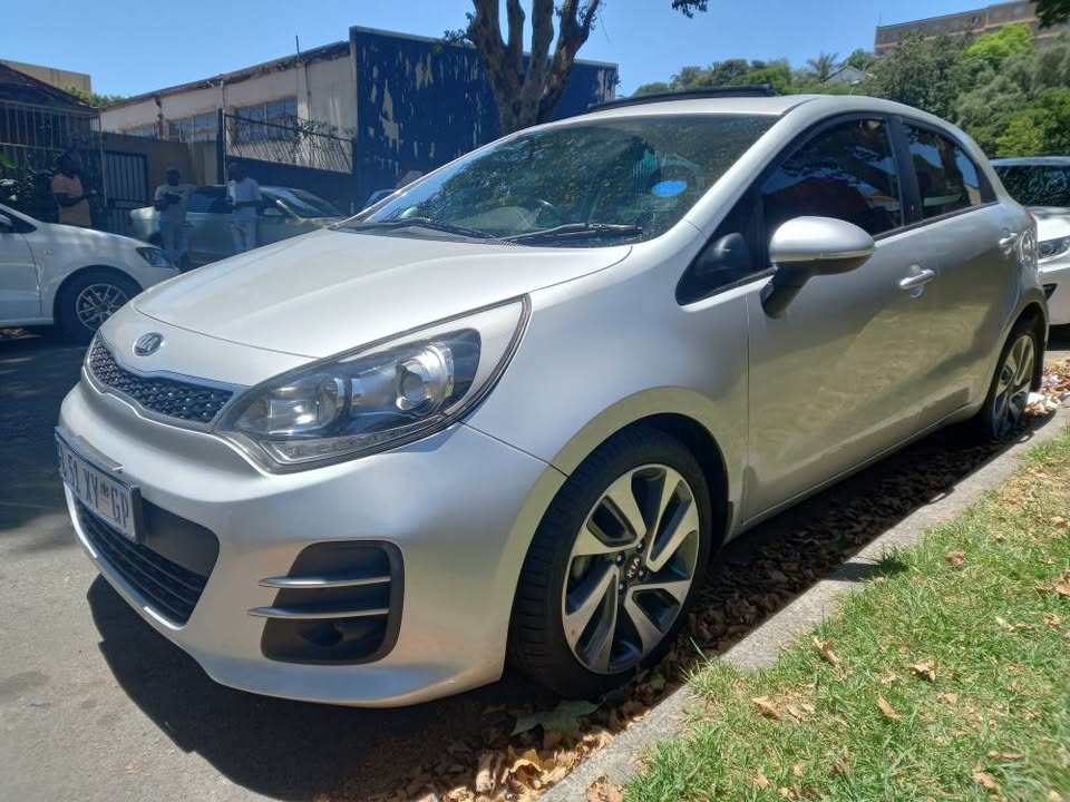 2016 KIA RIO TEC 1.4 PETROL, AUTOMATIC TRANSMISSION, SILVER COLOR, MILEAGE 60000KMS