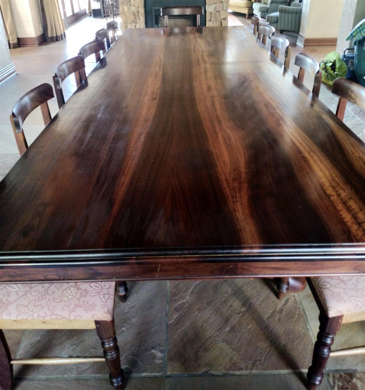 Diningroom Table