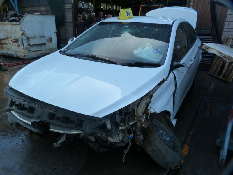 Hyundai Accent 1.6 Fluid AT White - 2016 STRIPPING FOR SPARES - Private Seller