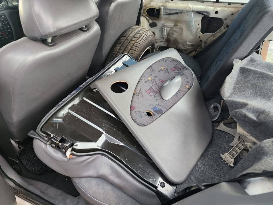Ford Fiesta Flair Stripping For Spare Parts - Private Seller Ford Fiesta Flair Stripping For Spare Parts - Private Seller