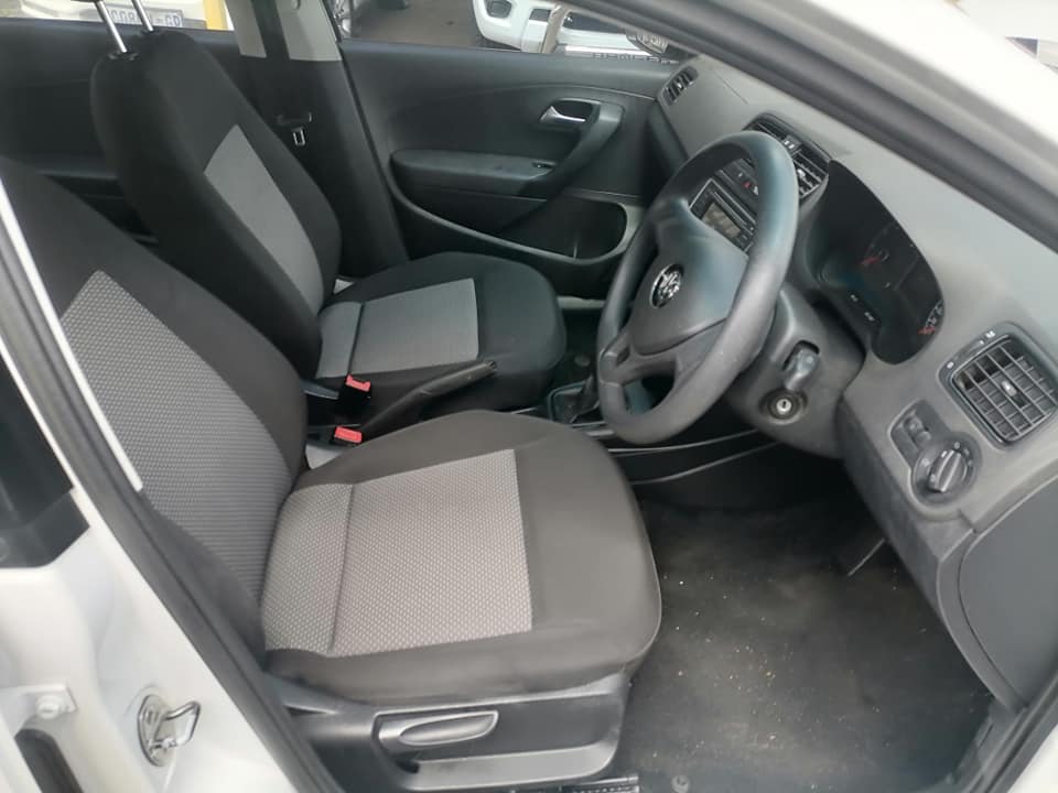 2016 Volkswagen polo 6 1.6 Sedan Comfortline