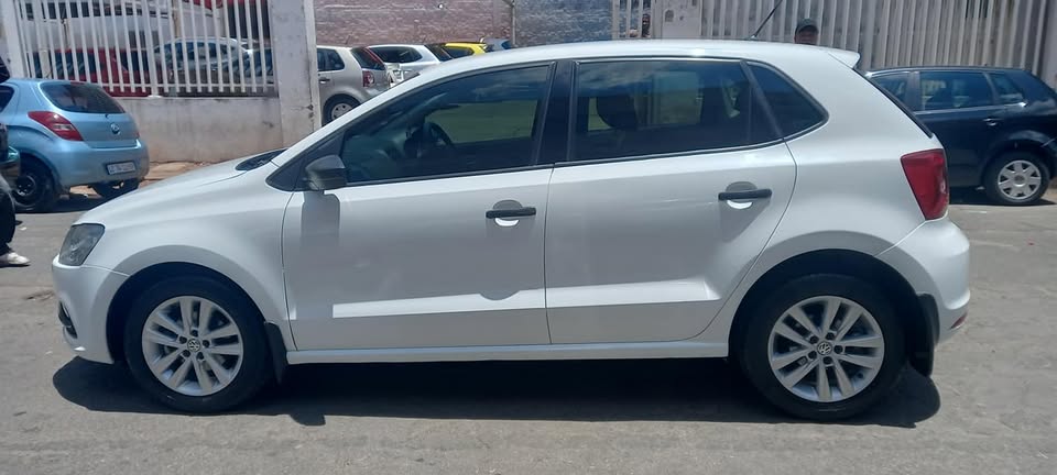 2017 VW POLO 6 TSI 1.2 PETROL  MANUAL TRANSMISSION, SILVER COLOUR
