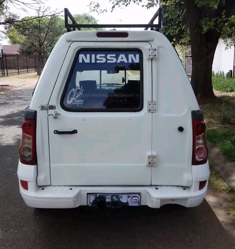 2013 Nissan NP 200 1.6 LDV