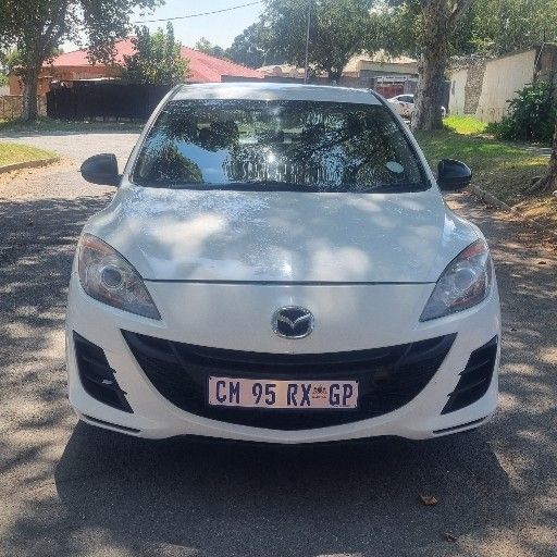 Used 2013 Mazda Mazda3 sedan 1.6 Dynamic - Private Seller Used 2013 Mazda Mazda3 sedan 1.6 Dynamic - Private Seller