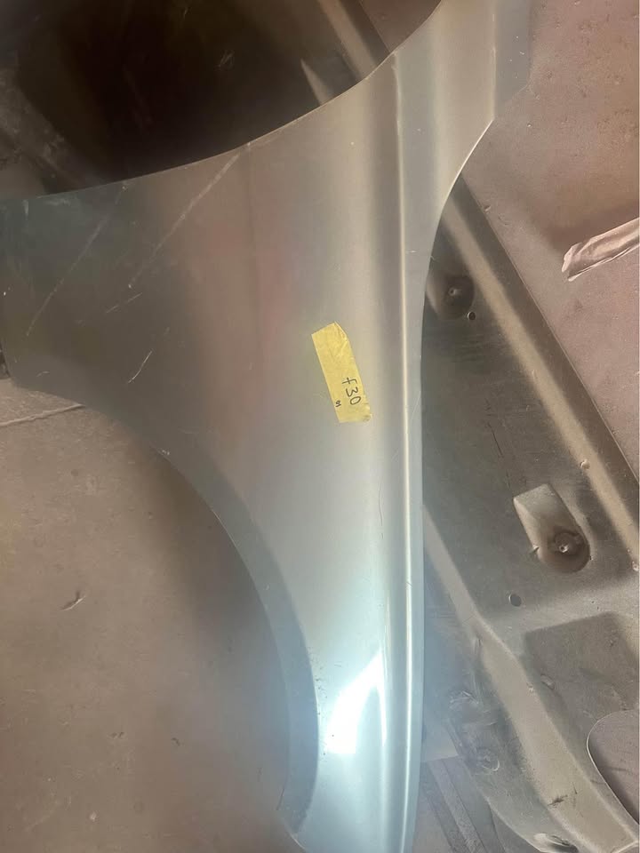 BMW 320i 3 series F30 right fender - Private Seller BMW 320i 3 series F30 right fender - Private Seller