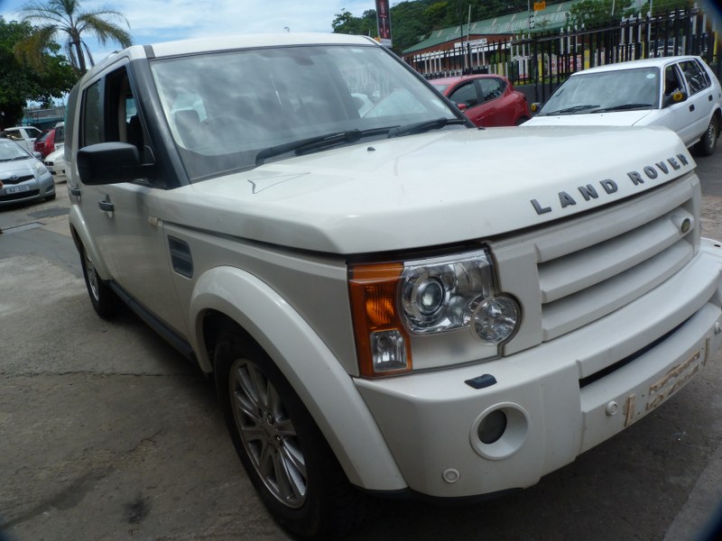 Land Rover Discovery 3 TDV6 HSA AT White - 2009 STRIPPING FOR SPARES - Private Seller Land Rover Discovery 3 TDV6 HSA AT White - 2009 STRIPPING FOR SPARES - Private Seller