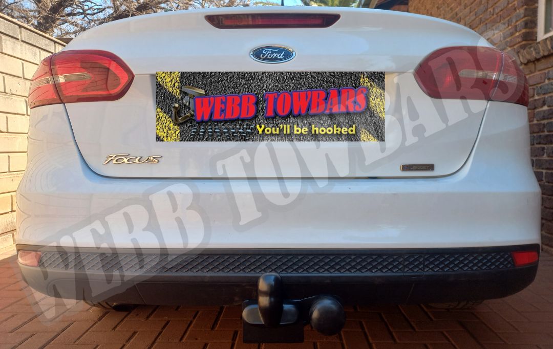 Ford Focus Sedan Standard/Detachable Towbars - Private Seller