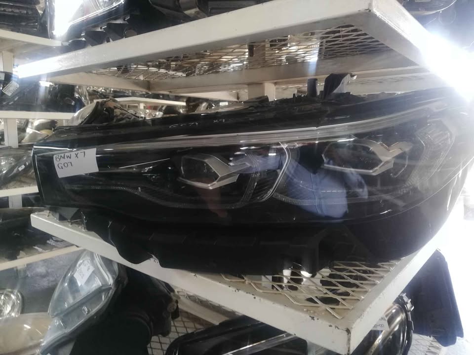BMW X7 Go7 left headlight - Private Seller BMW X7 Go7 left headlight - Private Seller