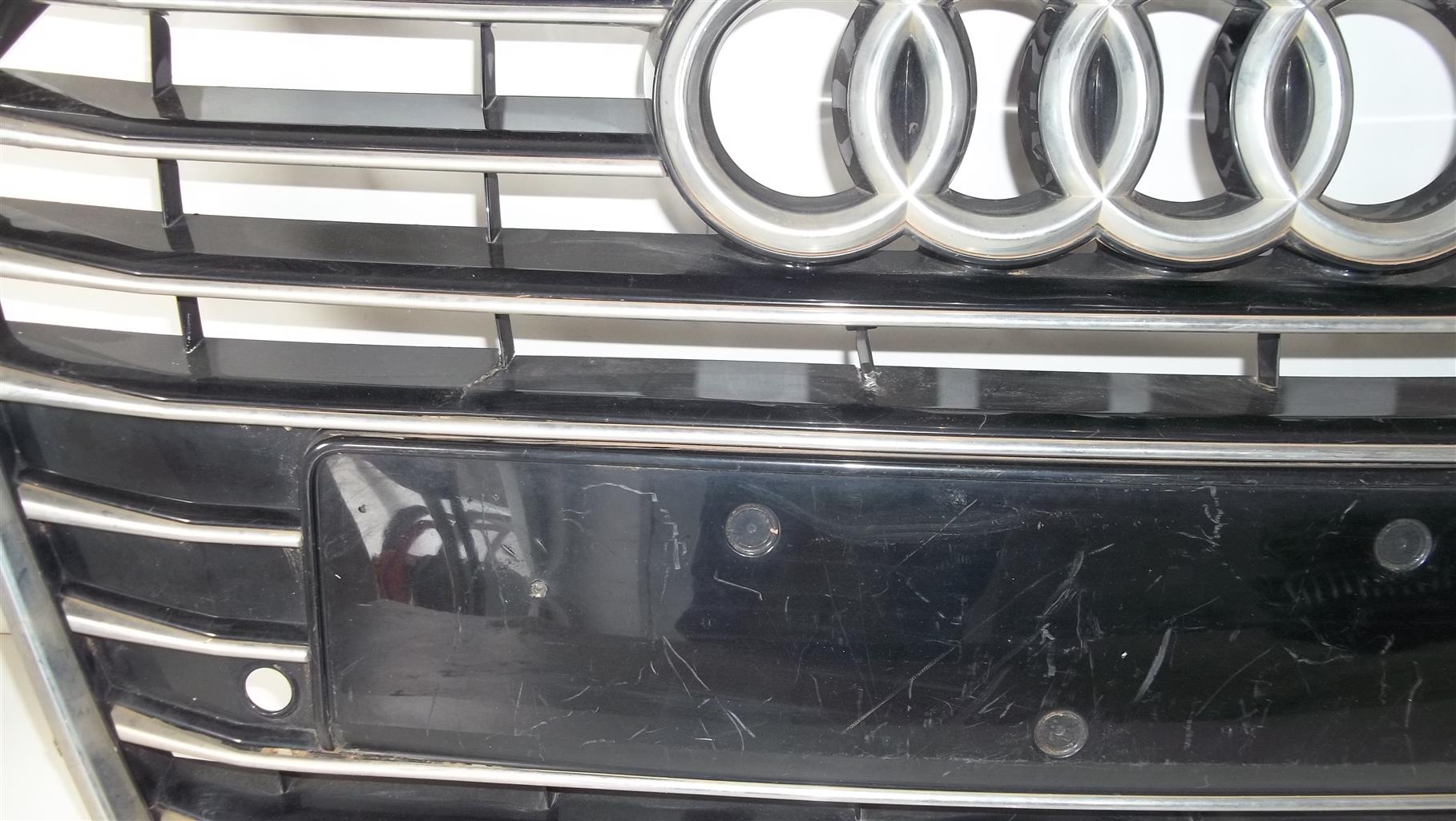 Audi A6 C7 radiator grille - Private Seller Audi A6 C7 radiator grille - Private Seller