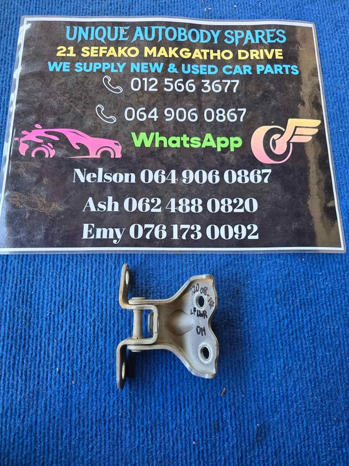 Hyundai i Left Front Door