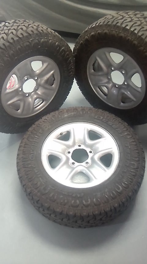 Rims & Tyres 3 available Tyre Brand New Nitto Dune